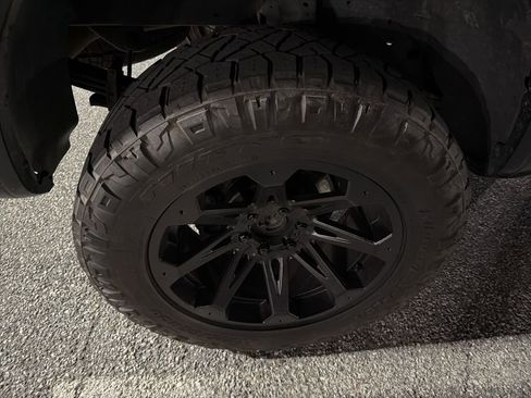 Used 2020 Nissan Titan PRO-4X w/ Pro-4x Utility Package image 13