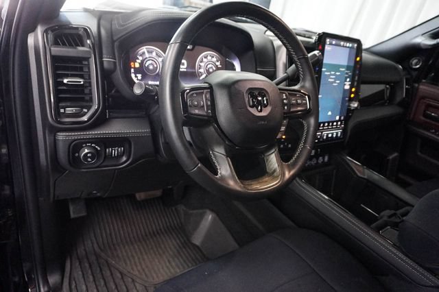 Used 2025 RAM 2500 Limited AWD/4WD image 10