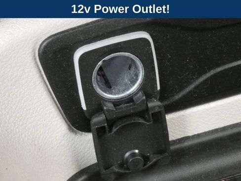 Used 2024 Chrysler Pacifica Touring-L FWD image 22