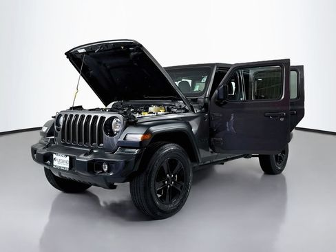 Used 2022 Jeep Wrangler Unlimited Sport AWD/4WD image 17
