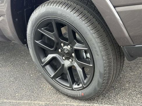 New 2026 RAM 1500 Laramie w/ Night Edition AWD/4WD image 9