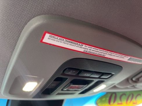 Used 2020 Toyota Camry XSE FWD image 28