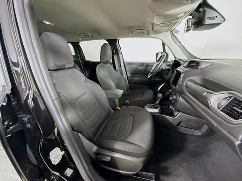 Used 2022 Jeep Renegade Latitude w/ Convenience Group image 27