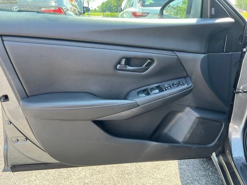 Used 2024 Nissan Sentra S FWD image 11