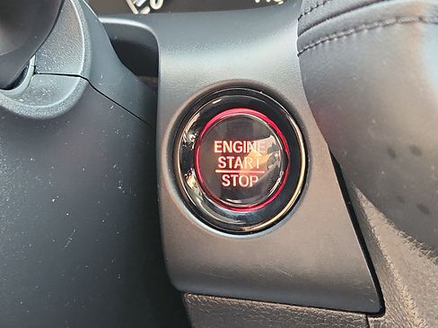 Used 2025 Honda HR-V LX image 22