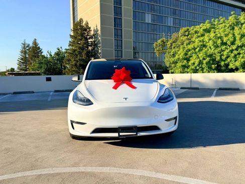 Used 2020 Tesla Model Y Long Range AWD/4WD image 20