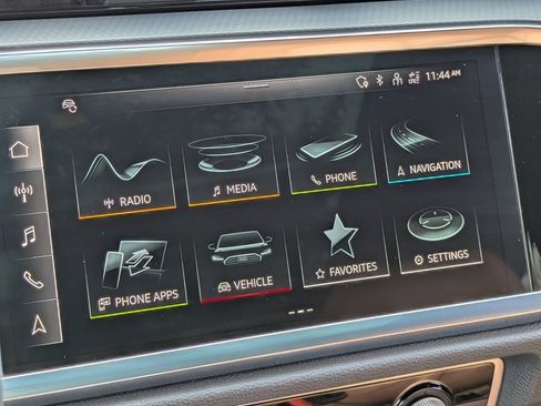 Used 2024 Audi Q3 2.0T Premium Plus image 19