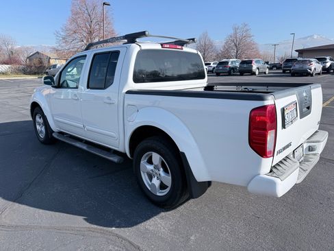 Used 2005 Nissan Frontier LE image 3
