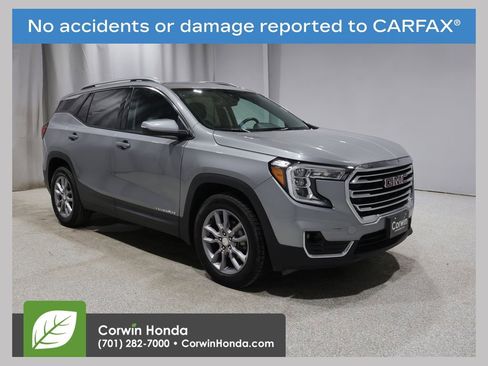 Used 2024 GMC Terrain SLT AWD/4WD image 1