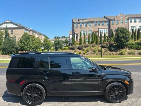 Used 2025 Hyundai Santa Fe Calligraphy AWD/4WD image 4