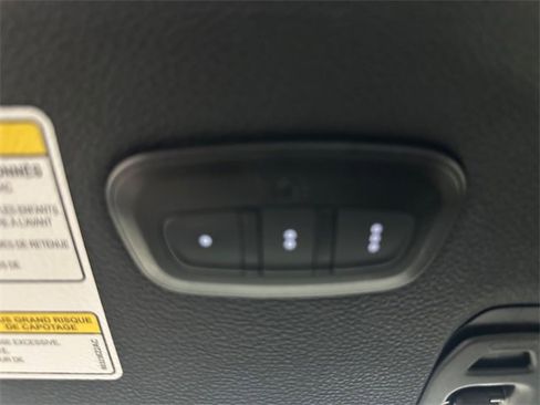 Used 2022 Jeep Wrangler Unlimited Rubicon w/ Trailer Tow Package image 16