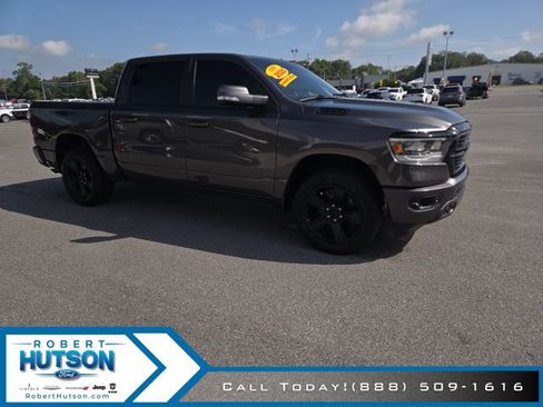 Used 2020 RAM 1500 Big Horn AWD/4WD image 4