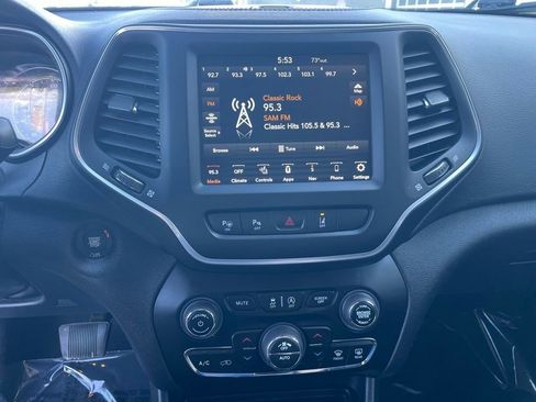 Used 2023 Jeep Cherokee Altitude Lux w/ Lux Elite Package AWD/4WD image 27