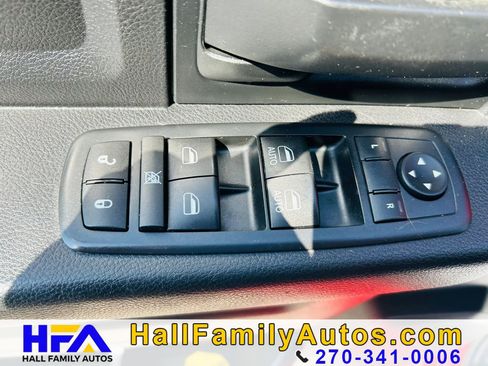 Used 2016 RAM 1500 Express AWD/4WD image 14