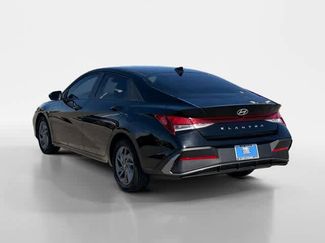 Certified 2024 Hyundai Elantra SEL FWD video 3