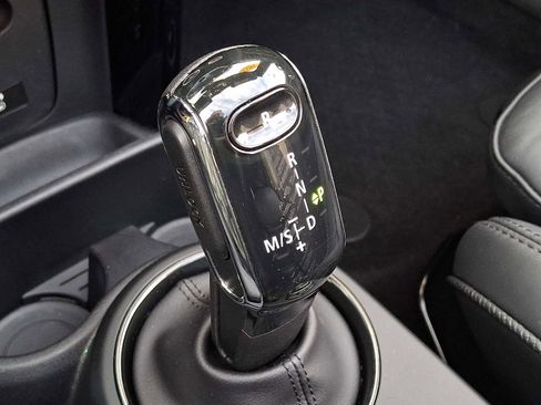 Used 2022 MINI Cooper S w/ Driver Assistance Package image 14