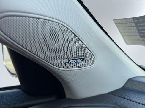 Used 2023 Honda Pilot Touring image 13