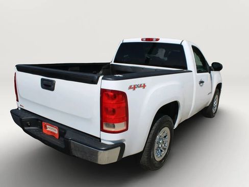 Used 2013 GMC Sierra 1500 W/T w/ Work Truck Preferred Package AWD/4WD image 9