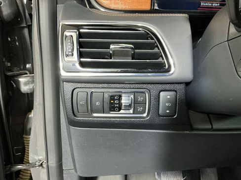 Used 2024 Lincoln Navigator L Black Label AWD/4WD image 17