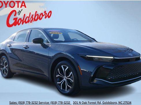 Used 2026 Toyota Crown XLE image 1