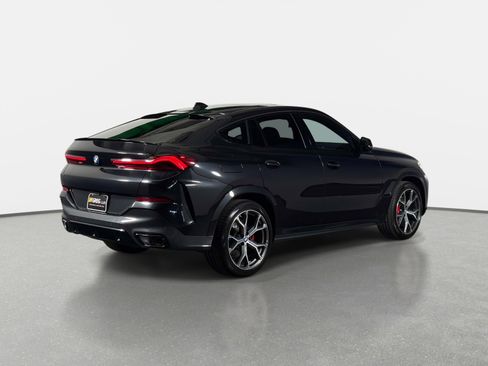 Used 2023 BMW X6 xDrive40i AWD/4WD image 3