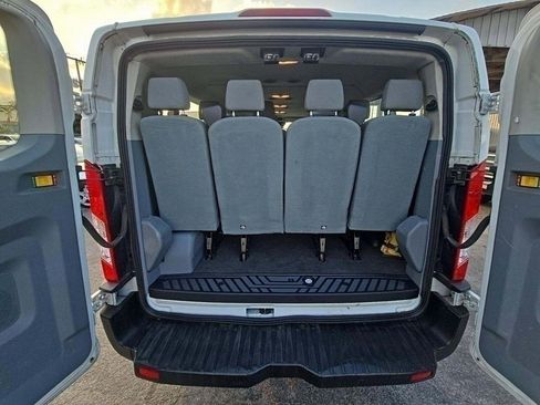 Used 2019 Ford Transit 350 XLT image 6