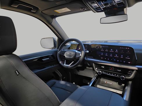 New 2026 Chevrolet Suburban RST AWD/4WD image 13