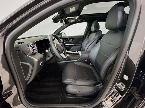 Used 2026 Mercedes-Benz GLC 300 image 23