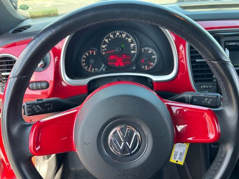 Used 2012 Volkswagen Beetle 2.5 FWD image 9