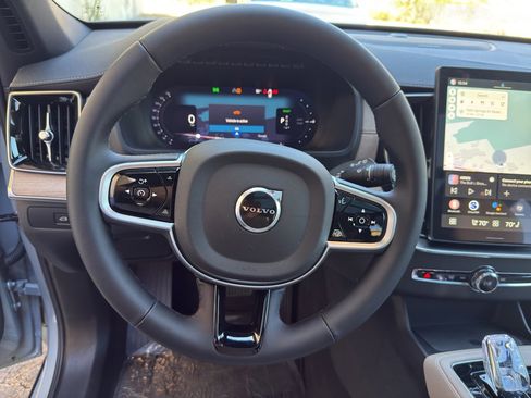 New 2026 Volvo XC90 T8 Plus w/ Protection Package Premier AWD/4WD image 34