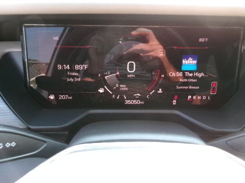 Used 2024 GMC Acadia Elevation FWD image 14