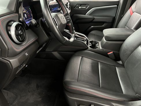 Used 2023 Chevrolet Colorado Z71 w/ Z71 Convenience Package 2 image 14