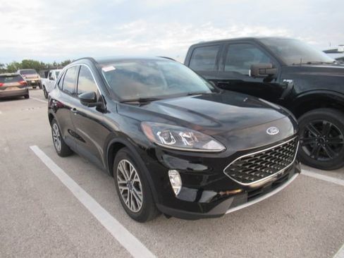 Certified 2022 Ford Escape SEL w/ Technology Package FWD image 1
