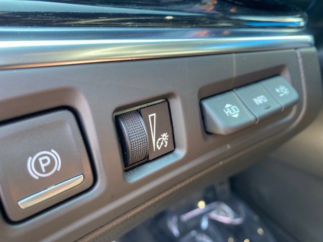 Used 2026 Cadillac XT5 Premium Luxury w/ Driver Assist Package AWD/4WD image 20