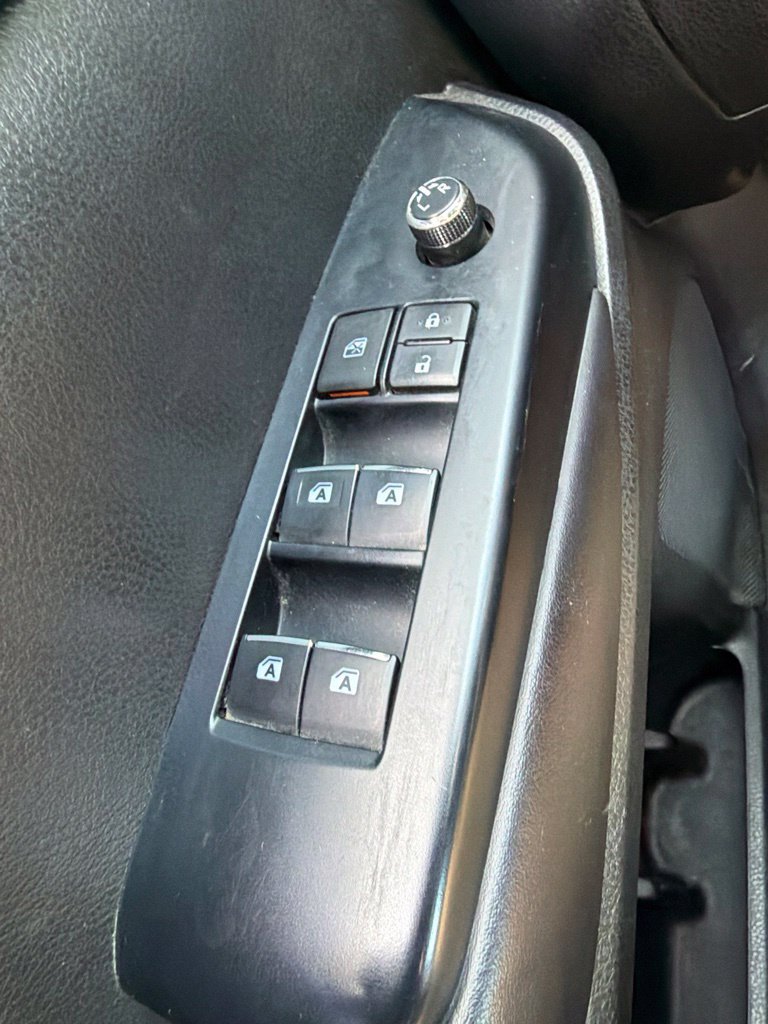 Used 2017 Toyota Highlander Limited AWD/4WD image 15