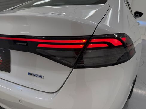 Used 2025 Honda Accord EX-L image 53