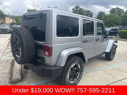 Used 2014 Jeep Wrangler Unlimited Sahara AWD/4WD image 4