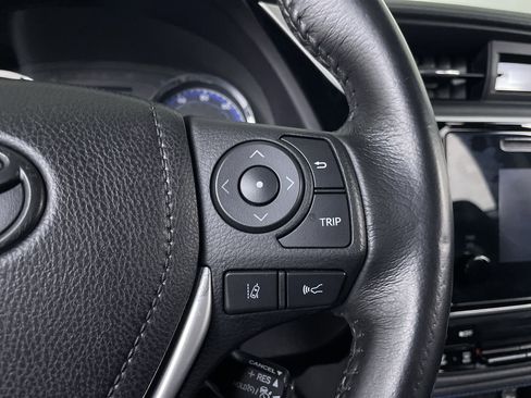 Used 2017 Toyota Corolla SE image 25