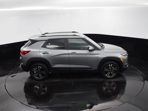 New 2025 Chevrolet TrailBlazer LT w/ Convenience Package FWD image 31