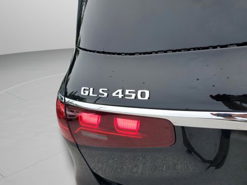 Certified 2026 Mercedes-Benz GLS 450 4MATIC image 37