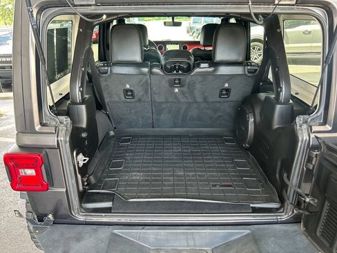 Used 2019 Jeep Wrangler Unlimited Rubicon AWD/4WD image 27