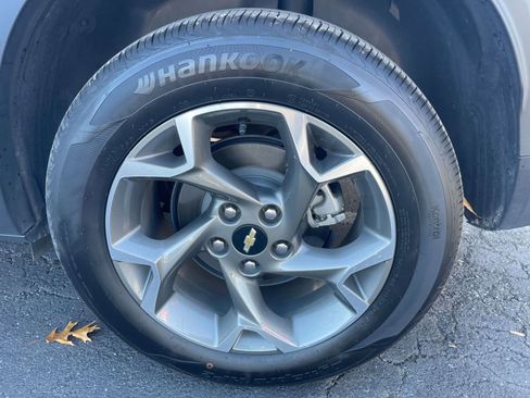 Used 2025 Chevrolet Trax LT image 25