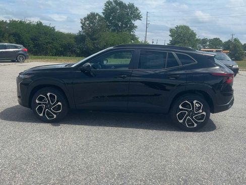 New 2026 Chevrolet Trax RS FWD image 3