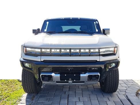 New 2026 GMC Hummer EV SUV image 2