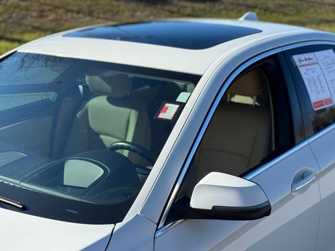 Used 2015 BMW 528i Sedan image 11