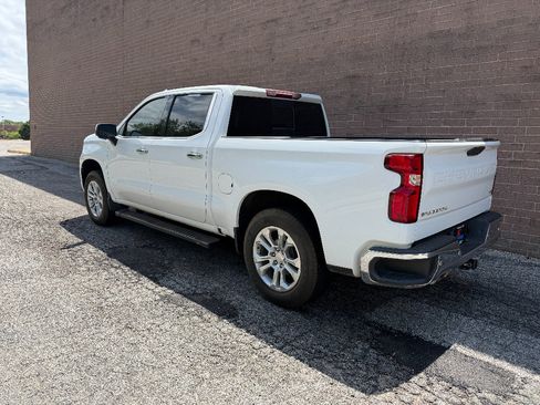 Used 2023 Chevrolet Silverado 1500 LTZ w/ LTZ Convenience Package II AWD/4WD image 4
