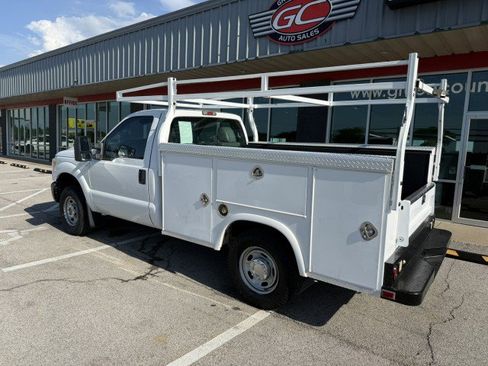 Used 2011 Ford F250 XL AWD/4WD image 4