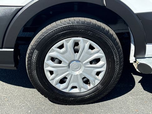 Used 2024 Ford Transit 250 Low Roof w/ Exterior Upgrade Package image 4