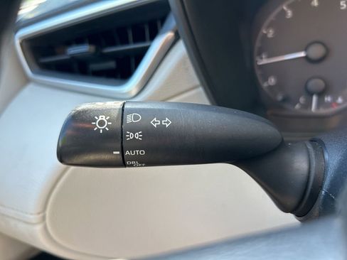 Used 2023 Toyota Corolla Cross LE image 21