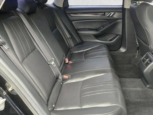 Used 2019 Honda Accord Touring image 19